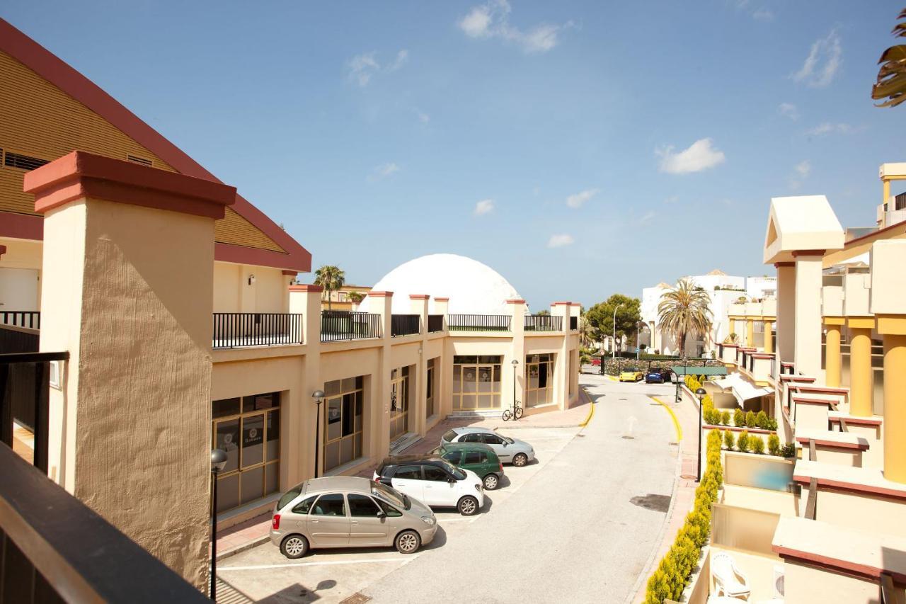 شقة Romana Playa Studio With Sea View ماربيا المظهر الخارجي الصورة
