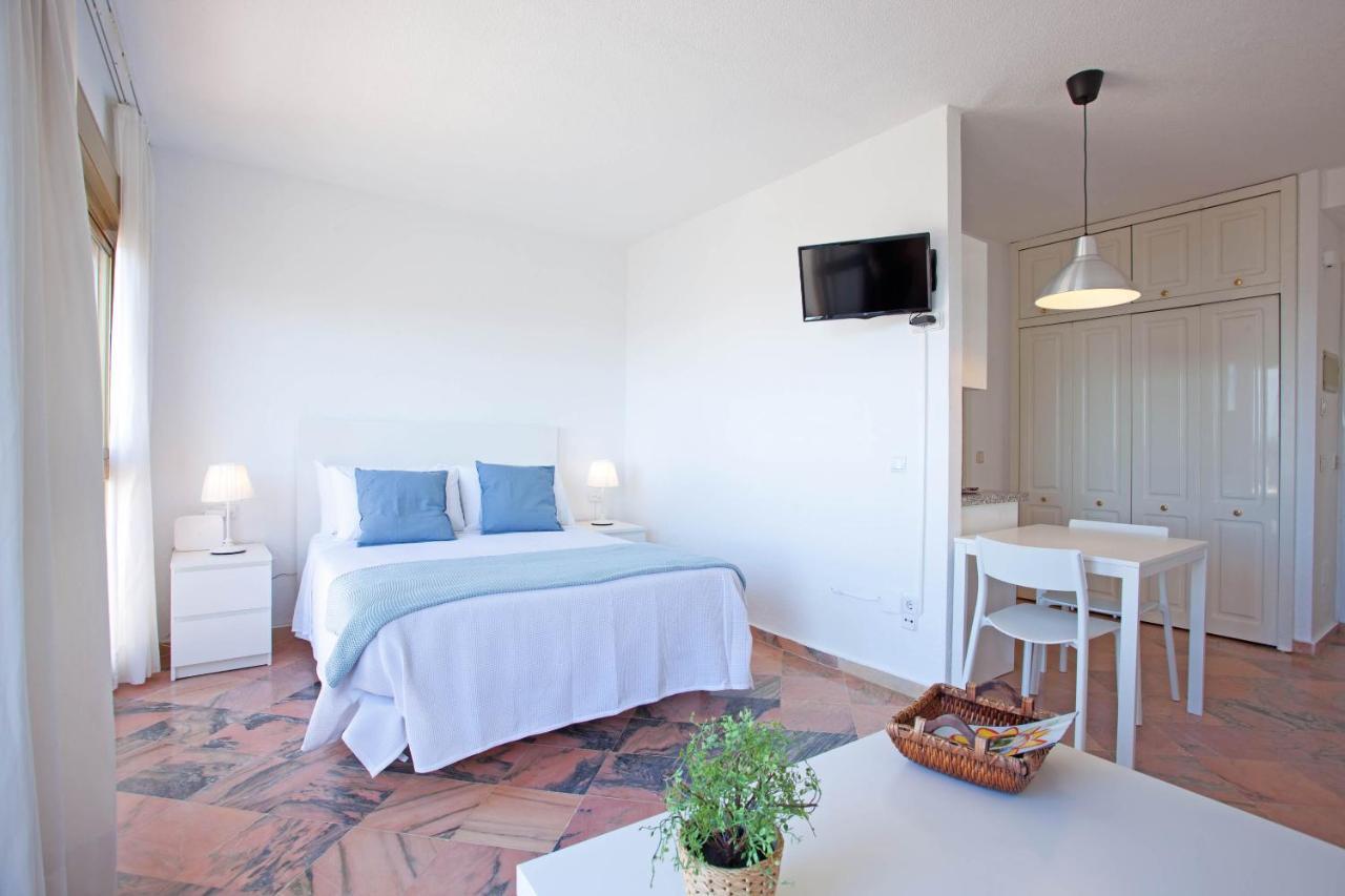 شقة Romana Playa Studio With Sea View ماربيا المظهر الخارجي الصورة